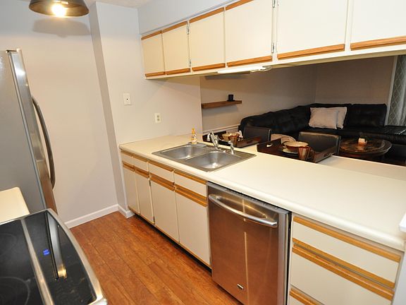 5th image of 6707 Manring Ct