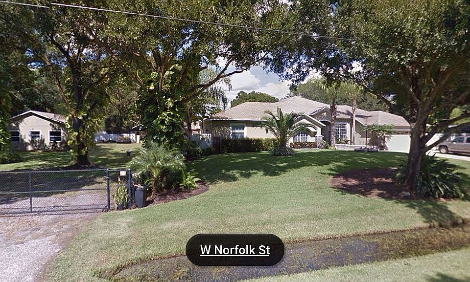 2nd image of 9409 W Norfolk St