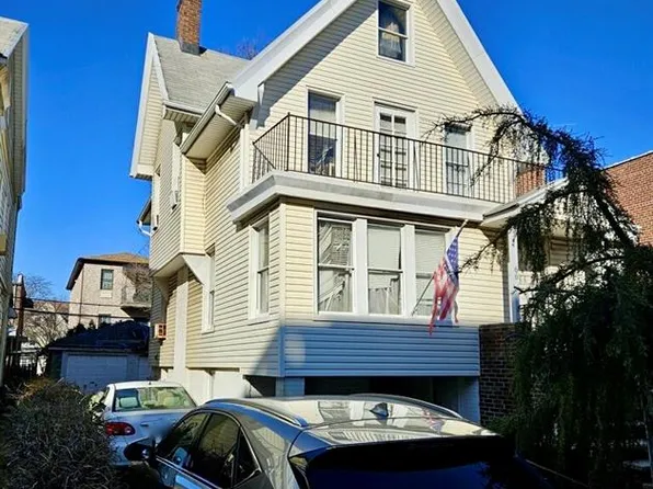 66 Bay 22nd St, Brooklyn, NY 11214