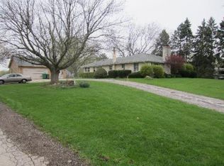 34644 N Cemetery Rd, Gurnee, IL 60031