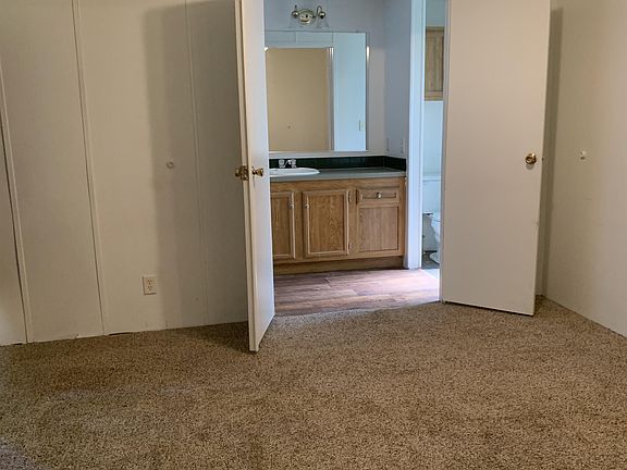 3rd image of 600 Davis Cir Trailer 30