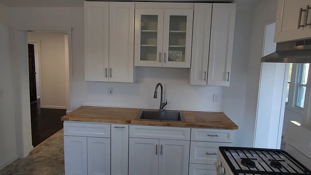 3 bed, $3,200 — Photo 1