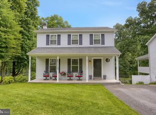 937 Meadow Ln, Millersburg, PA 17061