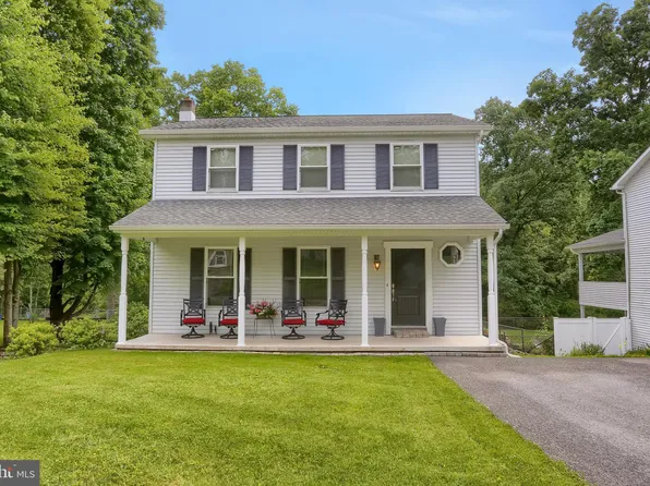 937 Meadow Ln, Millersburg, PA 17061