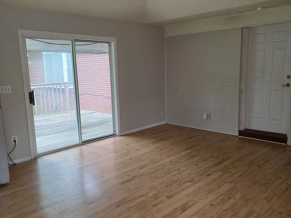 5th image of 211 S 16th St #B