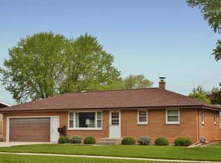 561 E 11th St, Fond Du Lac, WI 54935