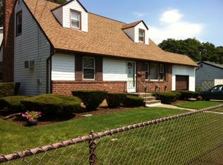 2385 Devon St, East Meadow, NY 11554