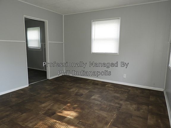 3rd image of 3025 Stuart St
