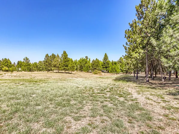 Tl3500 Fairfield Dr, Jacksonville, OR 97530