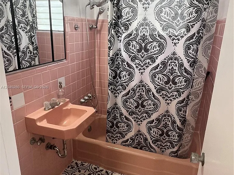 7720 Harding Ave #8 — Photo 28