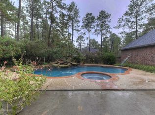 10655 Crestwater Cir, Magnolia, TX 77354