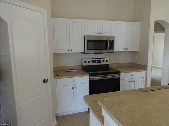 4th image of 1161 NW 6th Ave