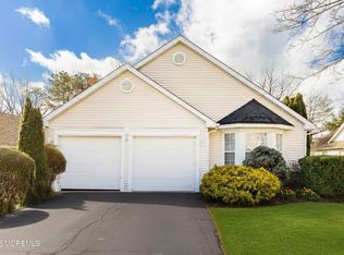 14 Oakmont Rd, Lakewood, NJ 08701