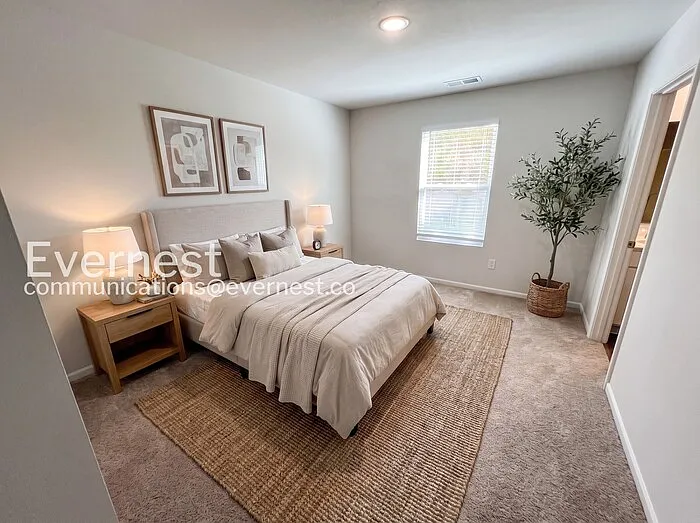 4101 Olive St — Photo 4