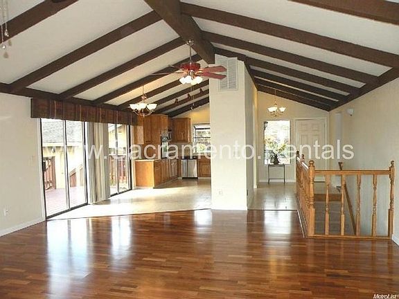 3rd image of 135 Winding Canyon Ln