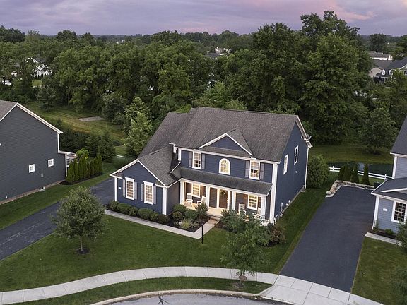 2nd image of 7125 Longfield Ct