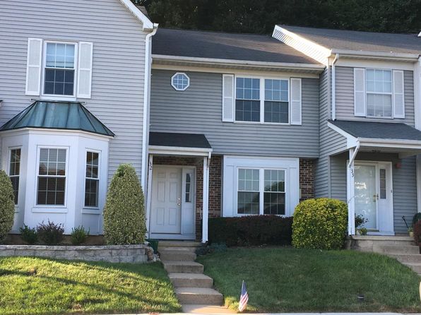 32 Fair Oaks Ct