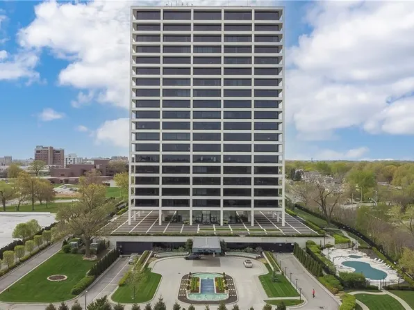 700 W 31st St Suite 702, Kansas City, MO 64108