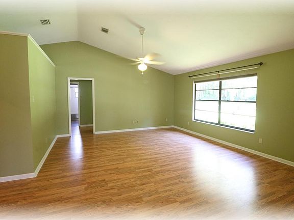 5th image of 180 NE 52nd Ct