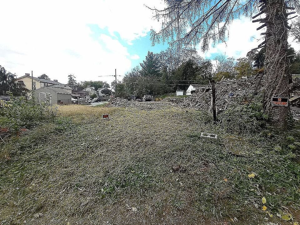 2nd image of 113 Washington St