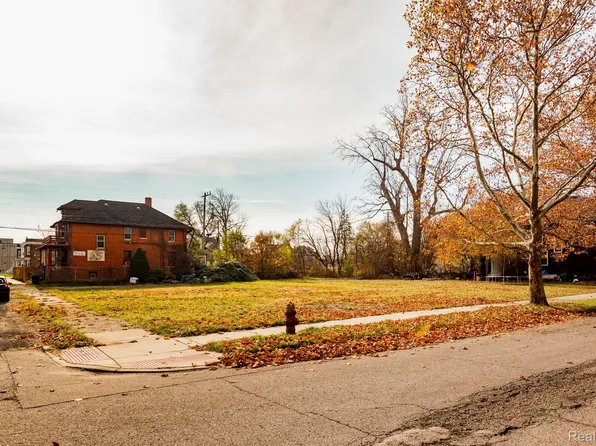 600 Smith St, Detroit, MI 48202