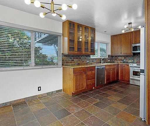 4th image of 4154 Louisiana St APT 3