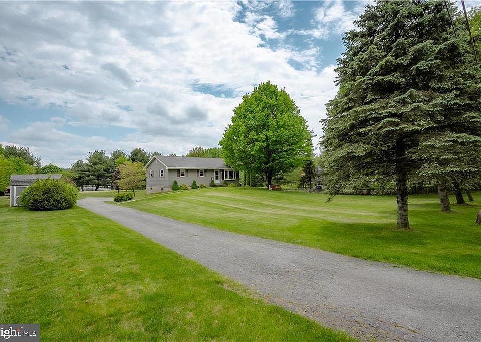 720 Station St, Lehighton, PA 18235 | Zillow