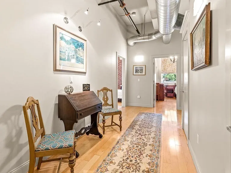 51 Lafayette St #204 — Photo 5