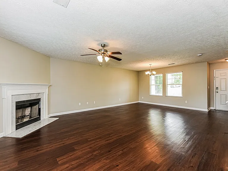 5012 Millpond Ct — Photo 4