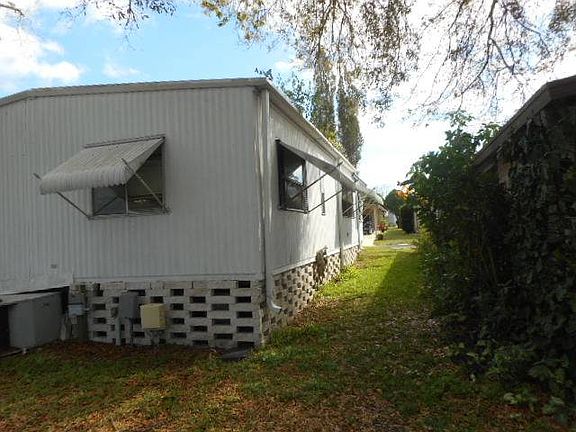 4th image of 408 Gardenwood Pl