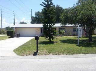 797 Deville Dr E, Largo, FL 33771