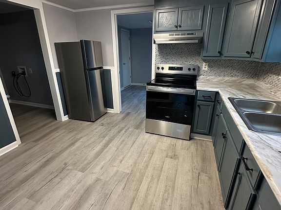 3rd image of 115 Donnie Ln