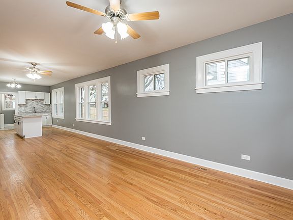 5th image of 1541 Lincoln St