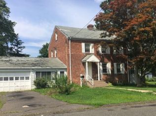 45 Midian Ave, Windsor, CT 06095