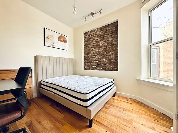 3rd image of 778 Lincoln Pl APT 4L