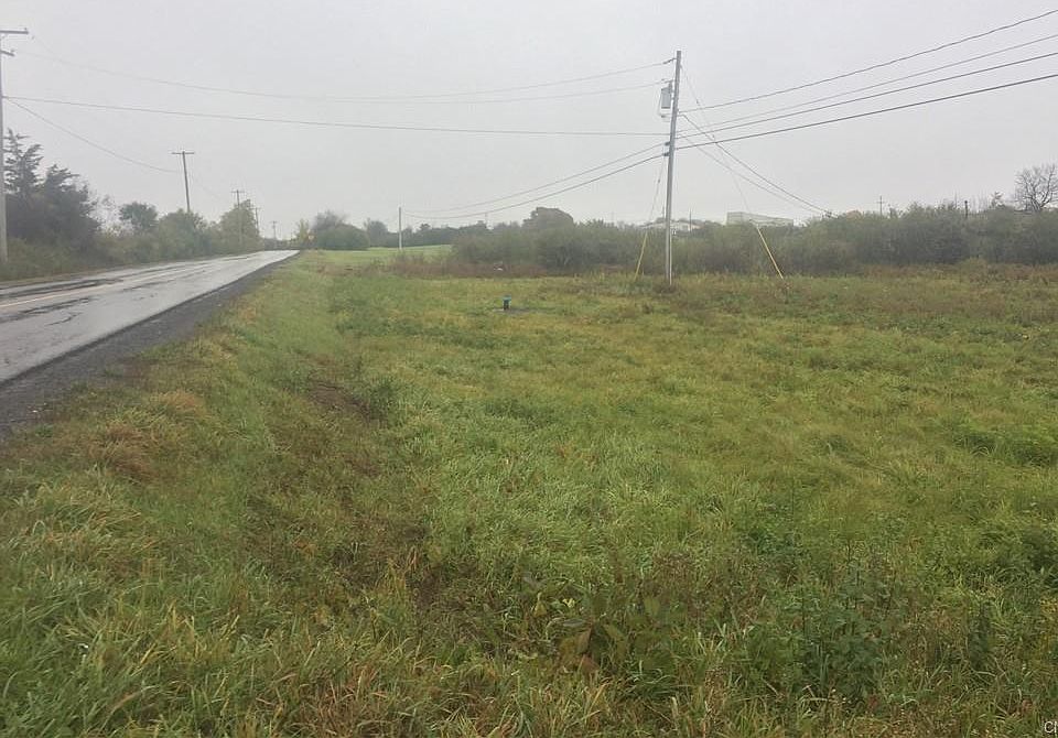 2nd image of 27078 Perch Lake Rd