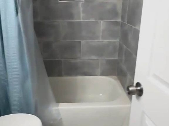 4th image of 8 E 118th St #211B
