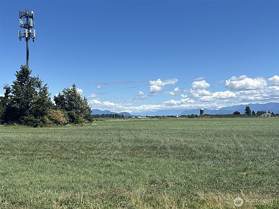 3rd image of 8976 Double Ditch Road