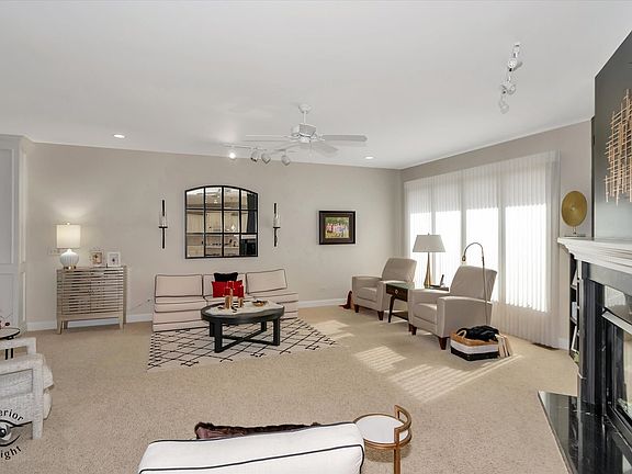 5th image of 10923 Moose Ln