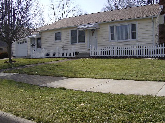 1st image of 934 S Heltman Ave