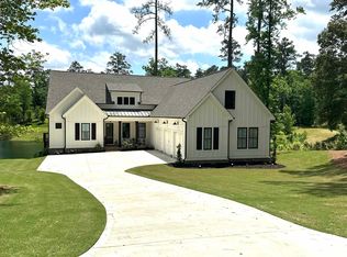 1141 Glen Eagle Dr, Greensboro, GA