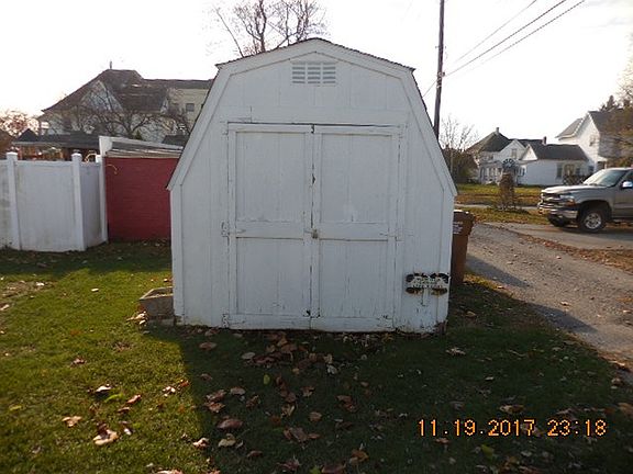 5th image of 308 N Illinois St