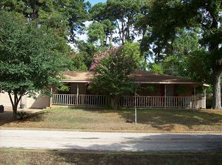216 E Homewood Dr, Crockett, TX 75835