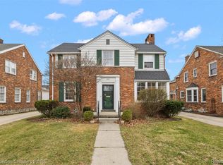 285 McMillan Rd, Grosse Pointe Farms, MI 48236
