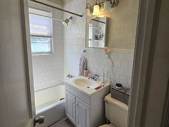 5th image of 6411 Stuart Ave