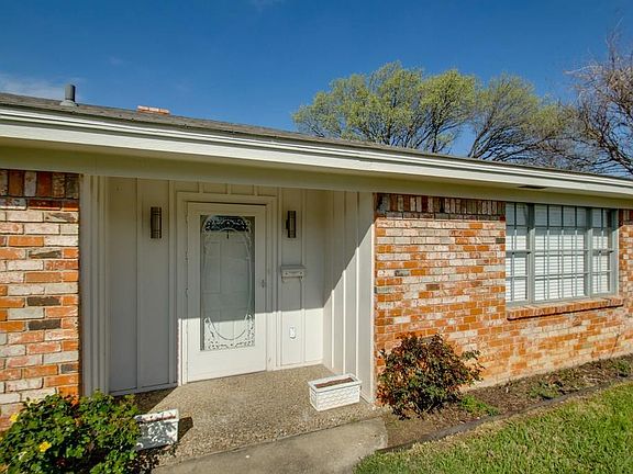 2nd image of 7304 Deaver Dr