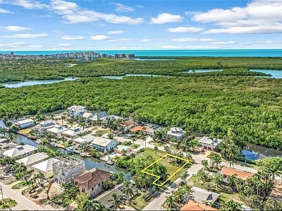 3rd image of 1294 Venetian WAY