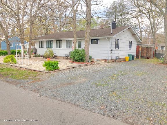 4th image of 33 Southwind Dr