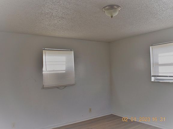 4th image of 1305 W 25th St
