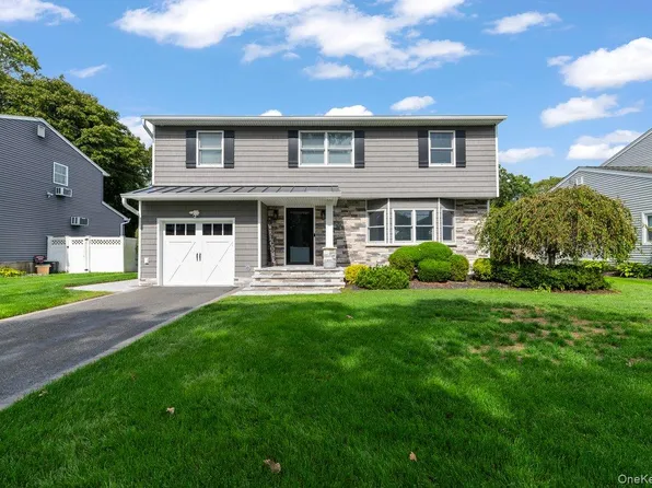117 N 1st Street, Sayville, NY 11782